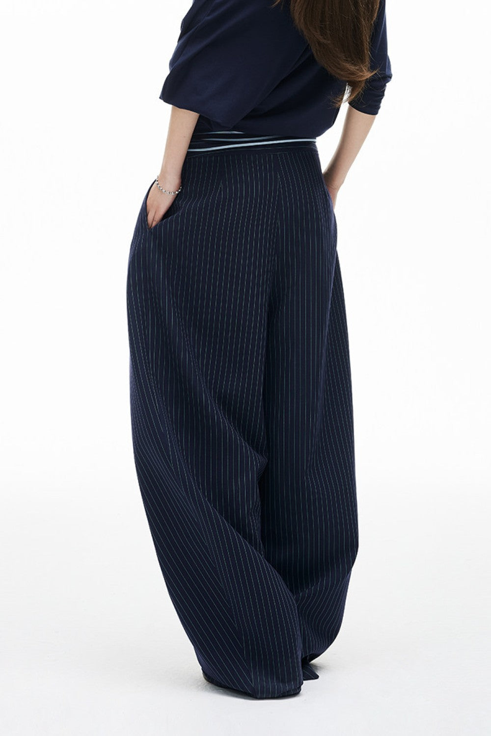 Mina Pinstripe Curve Pants