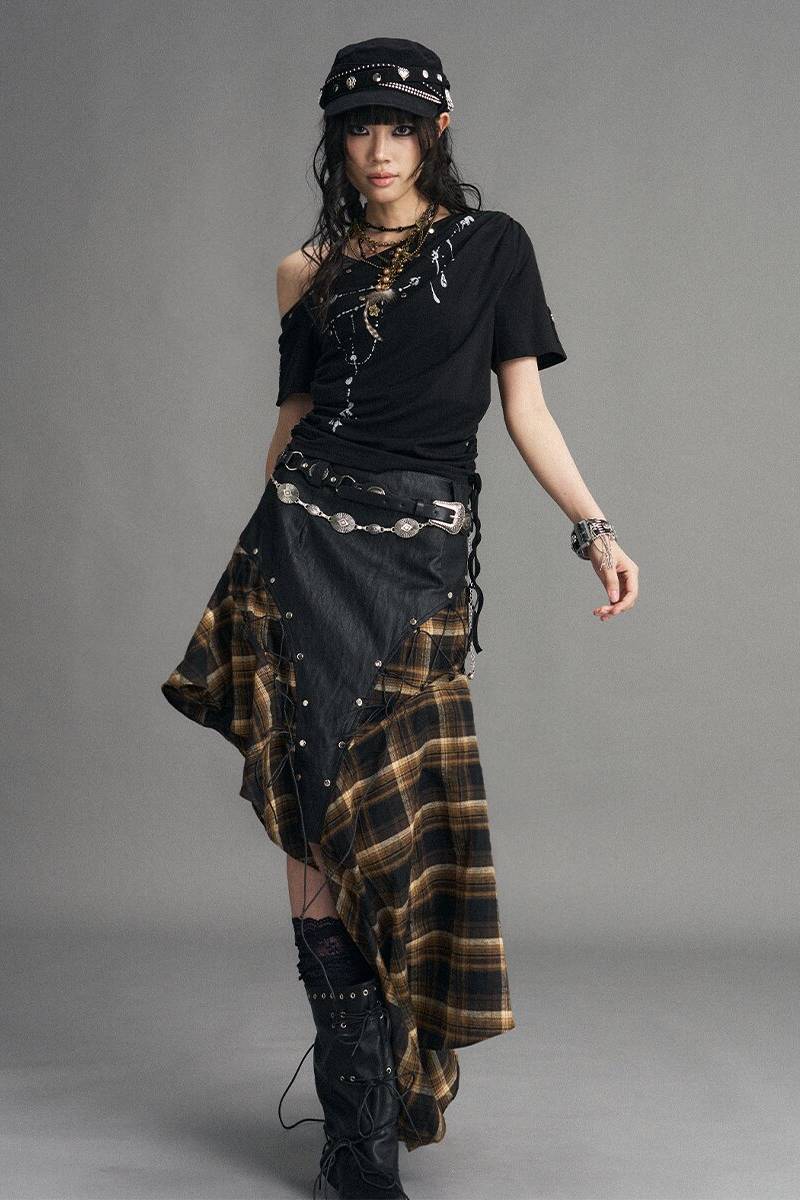 Asymmetric Layered Graphic Top